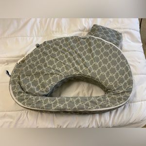 My Brest Friend Deluxe Nursing Pillow in Flower Key Grey